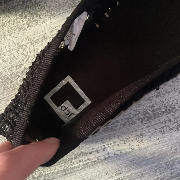 Black lace slip on shoes - Picture 4 of 5